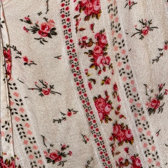 Long sleeve floral crop top - Picture 3 of 3